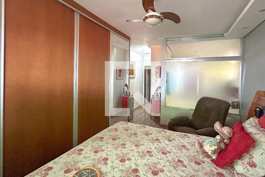 Casa à venda com 5 quartos, 266m² em Parque Recreio, Belo Horizonte