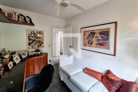Quarto 1 de casa de condomínio à venda com 4 quartos, 300m² em Badu, Niterói