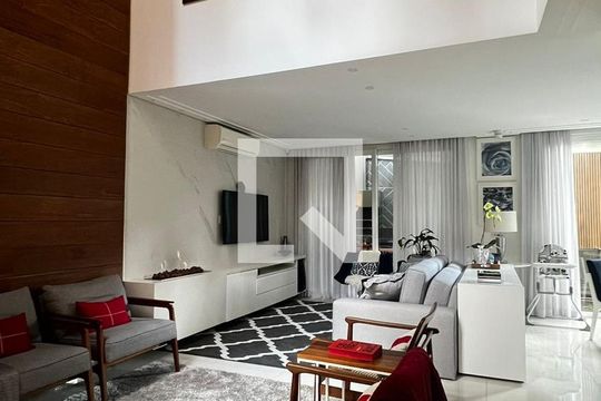Sala de casa de condomínio à venda com 4 quartos, 329m² em Jardim Cordeiro, São Paulo