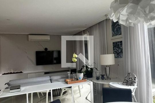 Sala de casa de condomínio à venda com 4 quartos, 329m² em Jardim Cordeiro, São Paulo