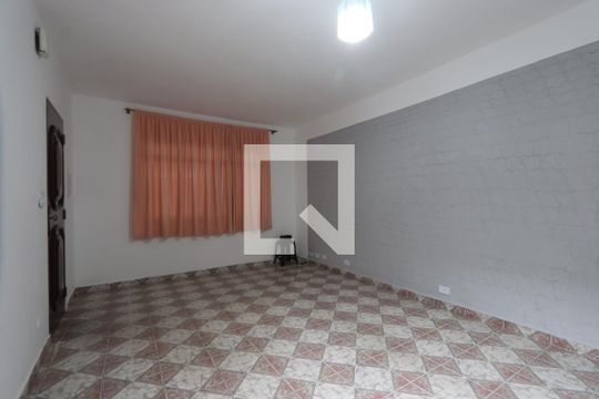 Sala de casa à venda com 4 quartos, 150m² em Fazenda da Juta, São Paulo