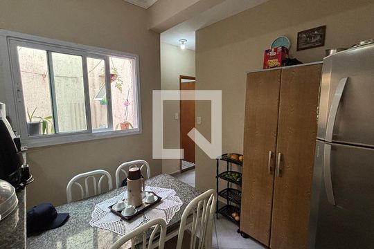 Cozinha de apartamento à venda com 2 quartos, 40m² em Vila Junqueira, Santo André