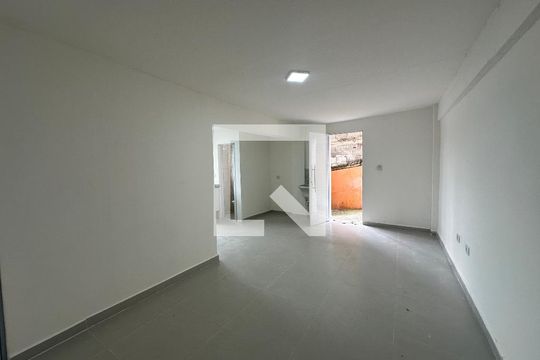Sala/Cozinha de casa para alugar com 1 quarto, 70m² em Jardim Silveira, Barueri