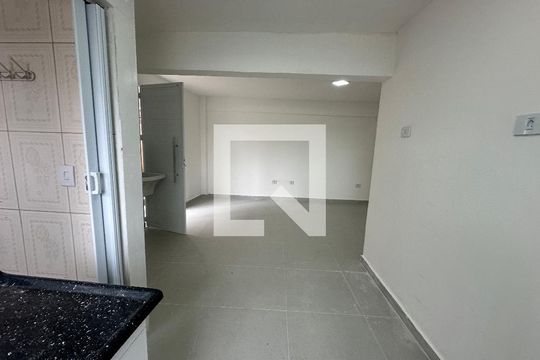 Sala/Cozinha de casa para alugar com 1 quarto, 70m² em Jardim Silveira, Barueri
