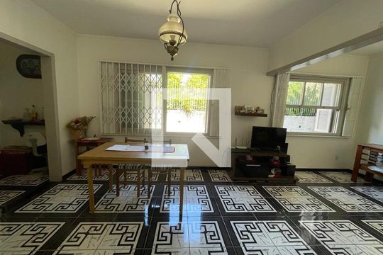 Casa à venda com 2 quartos, 100m² em São Jorge, Novo Hamburgo