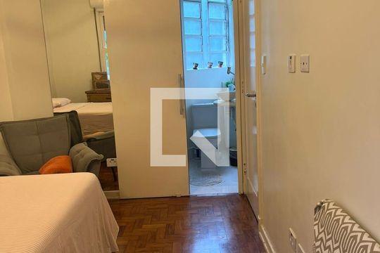 Quarto de apartamento para alugar com 1 quarto, 78m² em Itararé, São Vicente