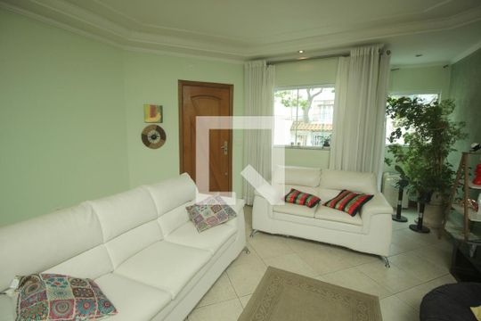 Sala de casa à venda com 3 quartos, 289m² em Vila Dora, Santo André