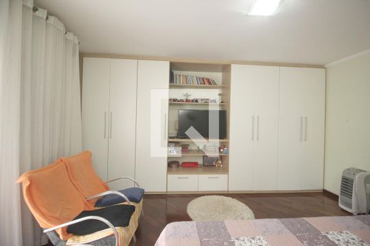 Suíte Master de casa à venda com 3 quartos, 289m² em Vila Dora, Santo André