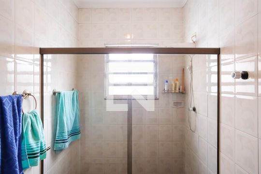 Banheiro de casa à venda com 3 quartos, 184m² em Cerâmica, São Caetano do Sul