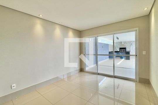 Casa de Condomínio à venda com 3 quartos, 158m² em Sobradinho, Lagoa Santa