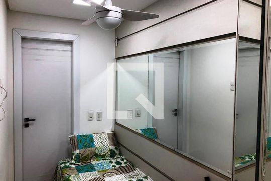 Quarto de apartamento à venda com 3 quartos, 250m² em Santa Paula, São Caetano do Sul