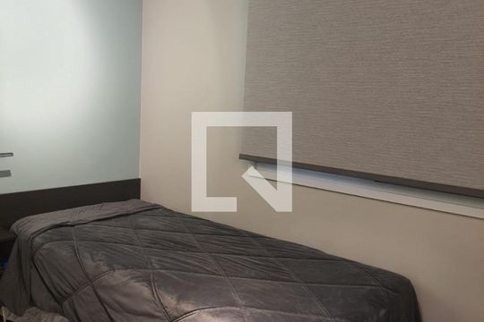 Quarto de apartamento à venda com 2 quartos, 65m² em Alphaville Industrial, Barueri