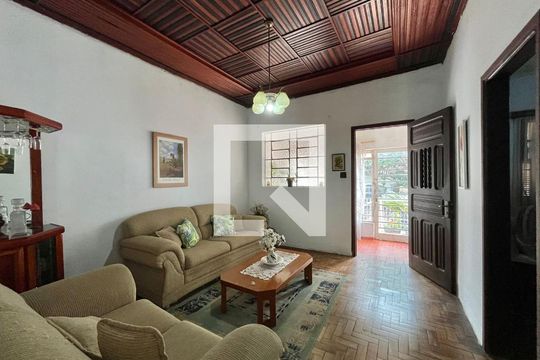 Sala de casa à venda com 3 quartos, 301m² em Cambuí, Campinas