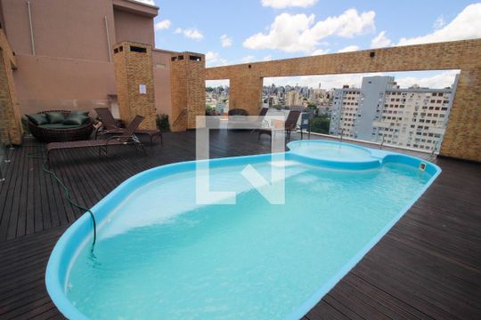 Área comum - Piscina de apartamento à venda com 2 quartos, 57m² em Santana, Porto Alegre