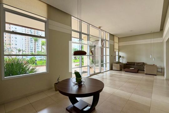 Hall de entrada de apartamento à venda com 3 quartos, 231m² em Jardim Arpoador, São Paulo