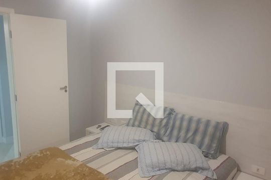 Quarto de casa de condomínio para alugar com 3 quartos, 115m² em Jardim Petropolis, Cotia