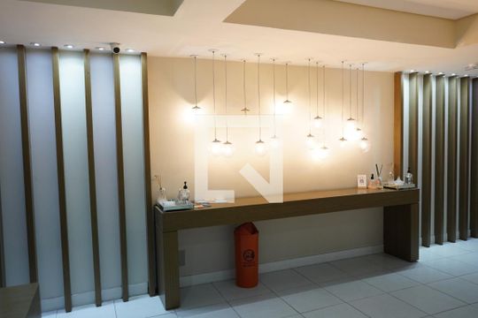 Hall de entrada de apartamento à venda com 2 quartos, 55m² em Vila Prudente, São Paulo