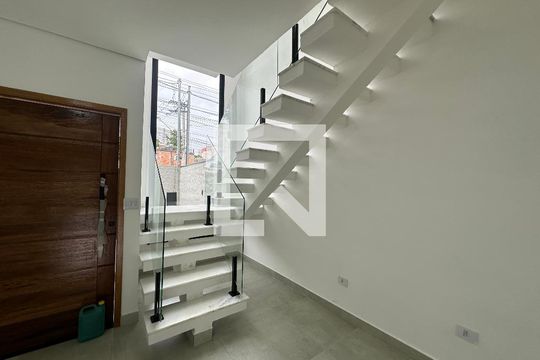 Escada de casa à venda com 3 quartos, 137m² em Jardim Iracema, Barueri