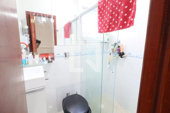 Banheiro da Suíte 1 de casa à venda com 2 quartos, 180m² em Jardim das Flores, Osasco
