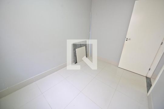 Apartamento à venda com 2 quartos, 44m² em Residencial Barcelona, Goiânia