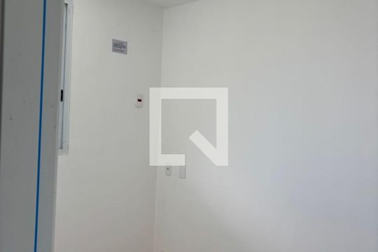 Quarto de apartamento à venda com 2 quartos, 38m² em Bonsucesso, Rio de Janeiro