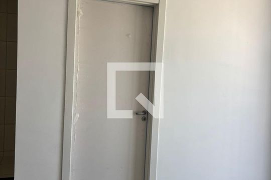 Sala de apartamento à venda com 2 quartos, 38m² em Bonsucesso, Rio de Janeiro