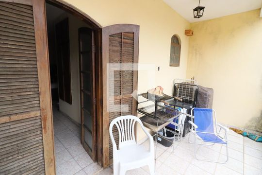 Suíte 1 de casa à venda com 4 quartos, 211m² em Jardim Dayaquinha, Osasco