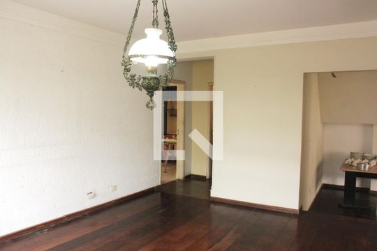 Sala  de casa para alugar com 3 quartos, 250m² em Ponta da Praia, Santos