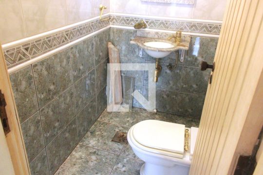 Lavabo de casa para alugar com 3 quartos, 250m² em Ponta da Praia, Santos