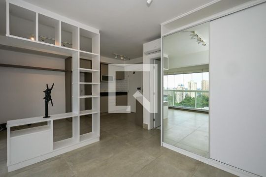 Quarto de apartamento à venda com 1 quarto, 40m² em Panamby, São Paulo