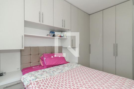 Quarto de casa à venda com 2 quartos, 84m² em Sarandi, Porto Alegre