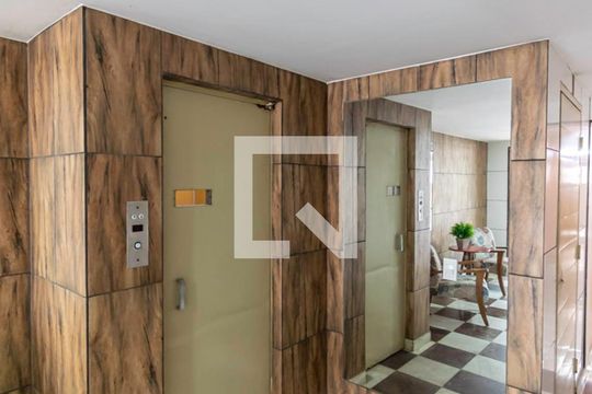 Área comum - Hall do elevador de apartamento à venda com 3 quartos, 102m² em Vila Kosmos, Rio de Janeiro