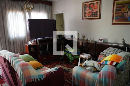 Sala de casa à venda com 3 quartos, 300m² em Vila Rosalia, Guarulhos
