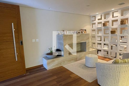 Casa à venda com 2 quartos, 360m² em Vila Anhanguera, São Paulo