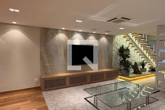 Casa à venda com 2 quartos, 360m² em Vila Anhanguera, São Paulo