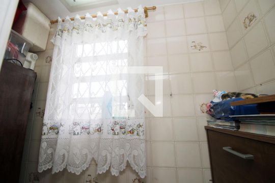 Banheiro de serviço de apartamento à venda com 3 quartos, 109m² em Vila da Penha, Rio de Janeiro