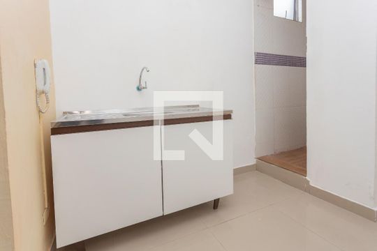 Sala/Cozinha de casa para alugar com 1 quarto, 40m² em Jardim Malia Ii, São Paulo