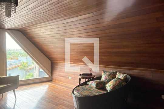 Quarto de casa de condomínio para alugar com 3 quartos, 790m² em Cidade Paquelandia, Itaquaquecetuba