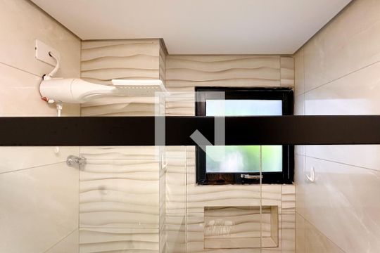 Banheiro Social de apartamento para alugar com 1 quarto, 22m² em Vila Marlene, São Bernardo do Campo