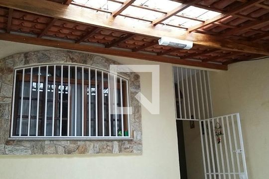 Área externa de casa à venda com 3 quartos, 100m² em Vila Ede, São Paulo