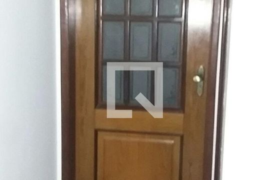 Escada de casa à venda com 3 quartos, 100m² em Vila Ede, São Paulo
