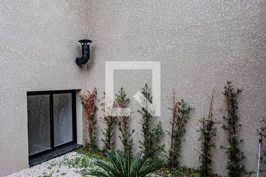 Jardim de casa à venda com 3 quartos, 200m² em Parque Sao Domingos, São Paulo