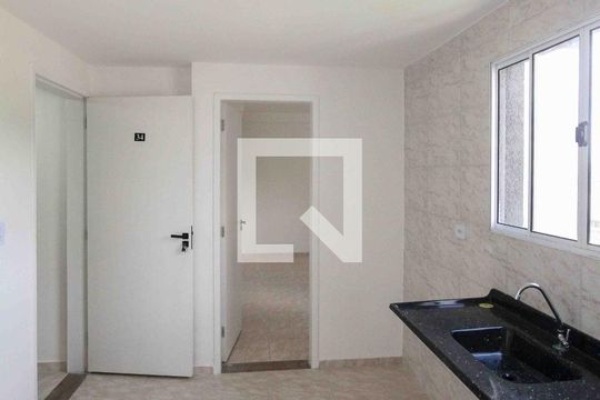 Sala e Cozinha de apartamento à venda com 2 quartos, 40m² em Vila Bela, São Paulo