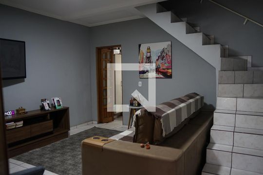 Sala de casa à venda com 3 quartos, 150m² em Jardim Bom Clima, Guarulhos