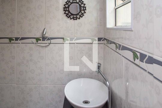 Banheiro da Suíte Casa 1 de casa à venda com 4 quartos, 120m² em Vila Capela, São Paulo