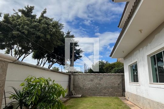 Casa à venda com 3 quartos, 426m² em Loteamento Arboreto dos Jequitibas (sousas), Campinas