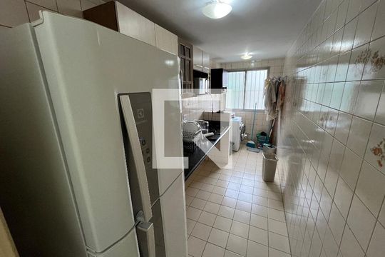 Cozinha  de apartamento à venda com 2 quartos, 58m² em Parque Cruzeiro do Sul, São Paulo