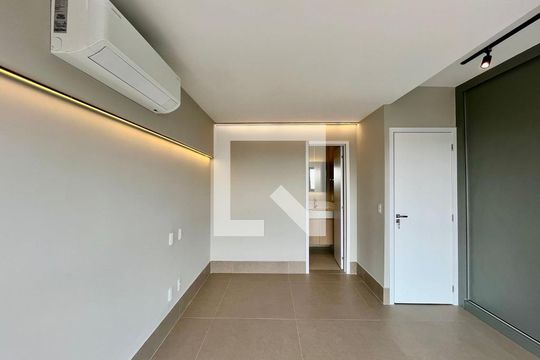  Suíte 1 de apartamento para alugar com 2 quartos, 130m² em Cambuí, Campinas