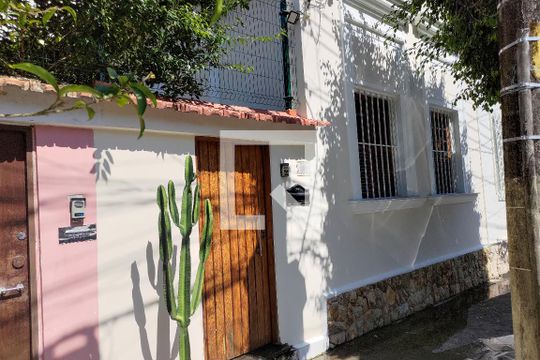 Fachada de casa à venda com 4 quartos, 380m² em Jardim Botânico, Rio de Janeiro