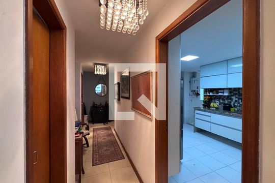 Corredor de apartamento à venda com 4 quartos, 157m² em Recreio dos Bandeirantes, Rio de Janeiro